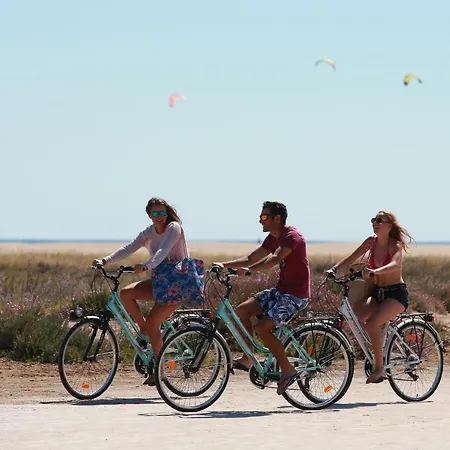 Kemp Camping Plage Des Tonnelles - Maeva
