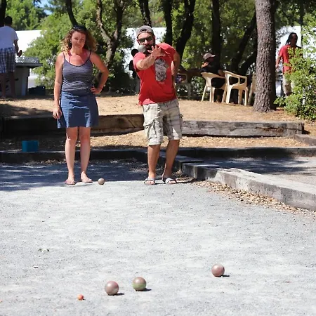 Camping Plage Des Tonnelles - Maeva